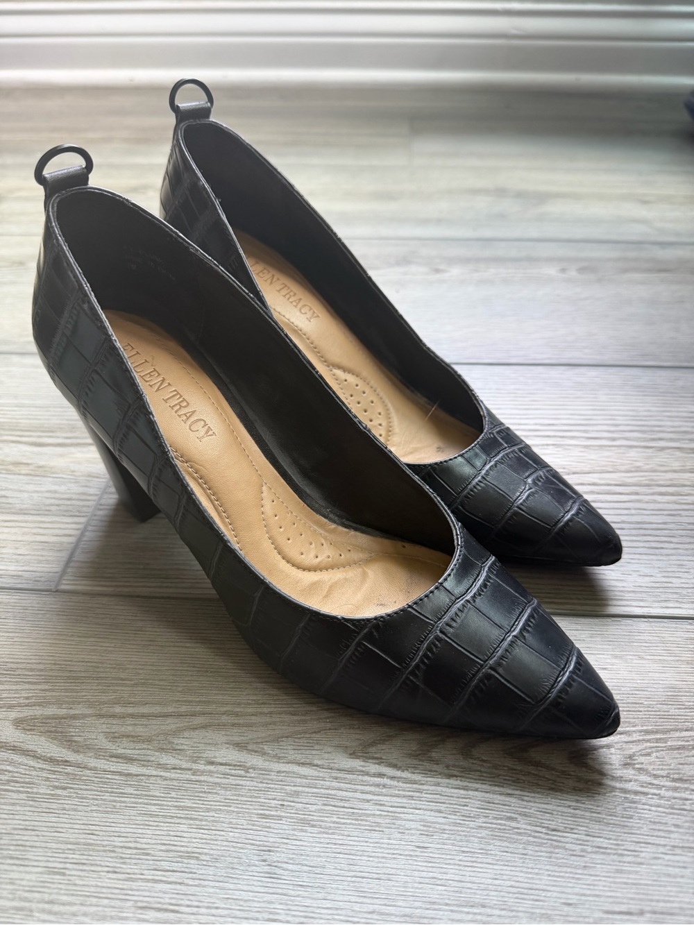 Ellen Tracy Black Croc Embossed Pointed Toe Block Heel Pumps Women’s Size 7M